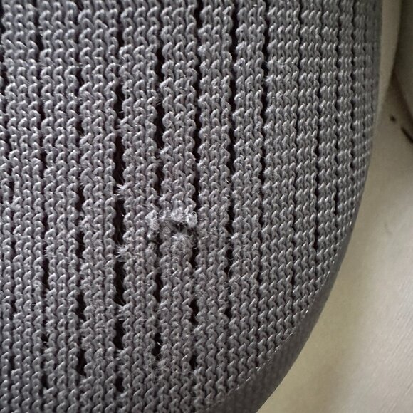 New Balance Grey/Pink Running Sneaker - Worn Once - Women's Size 9 - Picture 9 of 9